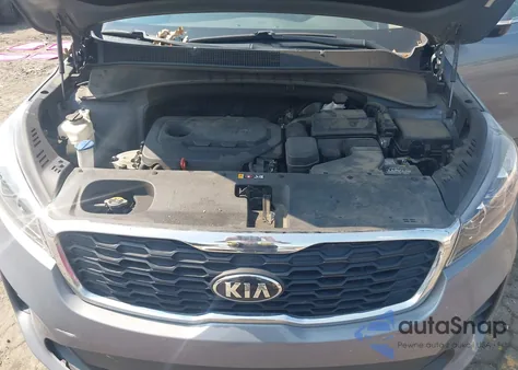 2019 Kia Sorento 2.4L L из США, поврежденный, VIN 5XYPG4A39KG604444